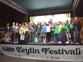 Didim’de zeytinyağıyla ’Guinness Rekor’ denemesi kırıldı
