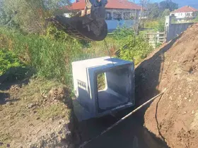 Dikmeli köyüne 7 kutu menfez yerleştirildi
