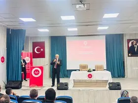 Diyanet İşleri Başkan Yardımcısı Şahin Hakkari’de din görevlileriyle buluştu

