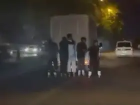 Diyarbakır’da 5 gencin tehlikeli paten yolculuğu kameraya yansıdı
