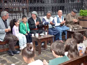Diyarbakır’da çocuklar dengbajlerle buluştu, kültürel mirası tanıdı
