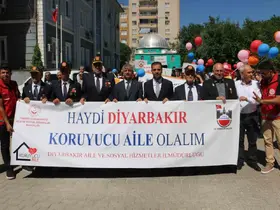 Diyarbakır’da "Korucu Aile Yürüyüşü" düzenlendi
