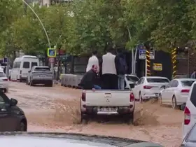 Diyarbakır’ı sağanak vurdu