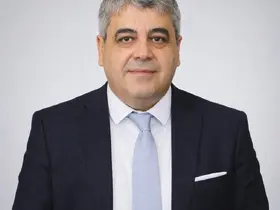 Diyarbakırlı iş adamlarından eski Bakan Eker’e destek
