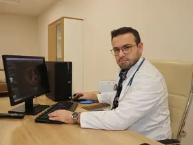 Doç. Dr. Akyıldız: "Kanser tedavisinde akıllı ilaçlar ve immünoterapinin önemi artıyor"
