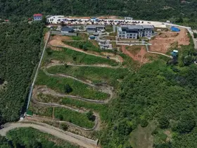 Doğu Karadeniz’in en uzun dağ kızağı Trabzon’da hizmete açıldı
