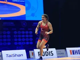 Dünya Güreş Şampiyonası’nda Nesrin Baş finalde
