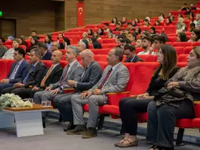 EBYÜ’de yeni öğrencilere oryantasyon programı düzenlendi
