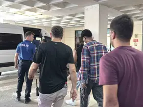 Edirne’de minibüste 19 kaçak göçmen yakalandı
