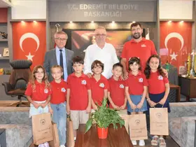 Edremit’in minik bilim insanları TEKNOFEST finaline hazırlanıyor
