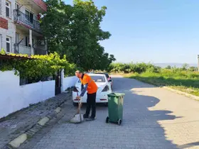 Efeler’de temizlik çalışmaları sürüyor
