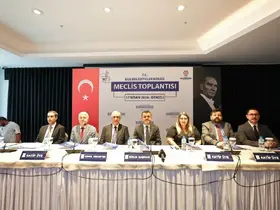 Ege Belediyeler Birliğinde Başkan Çavuşoğlu güven tazeledi
