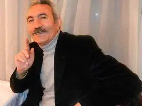 Eğitimci Yazar Nevzat  Torun’dan Anılardan Kareler kitabı
