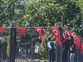Elazığ’da çocukların ‘Türk’ bayrağı hassasiyeti
