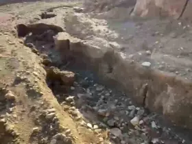 Elazığ’da sel nedeniyle yayla yolu yarıldı
