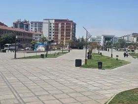 Elazığ’da sıcaklar cadde ve sokakları tenhalaştırdı
