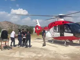 Elinden yaralanan hasta ambulans helikopterle Malatya’ya sevk edildi
