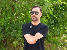 Ellerini kaybetti, hayata daha çok sarıldı
