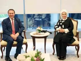Emine Erdoğan, Kosova Cumhurbaşkanı’nın eşi Sadriu ile görüştü
