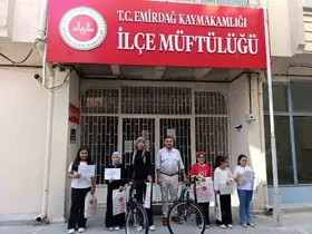 Emirdağ’da ‘Camiler Arası Bilgi Yarışması’nda dereceye giren öğrenciler ödüllendirildi
