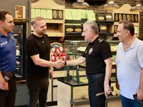 Emniyet Müdürü Aktaş esnaf ve vatandaşların taleplerini dinledi
