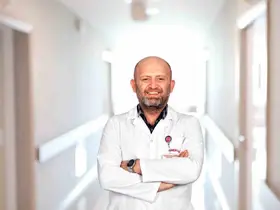 Endoskopik omurga cerrahisi iyileşme süresini kısaltıyor
