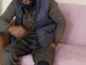 Engelli oğlunu 7 yıl sonra parkta bulan baba, oğlu adına açılan şirketlerle şoke oldu
