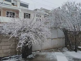 Erciş’te nisan ayında kar yağışı
