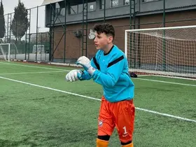 Erdemspor’un genç kalecisi İbrahim Esad Gürcü Erzurumspor’a transfer oldu
