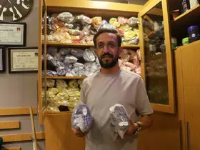 Erkek kuaförü, 25 yıldır devam eden hijyen kuralları ile dikkat çekiyor
