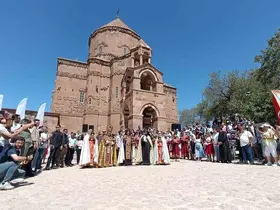 Ermeni ayini sona erdi

