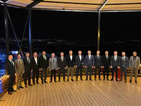 Erzincan’da terfi eden emniyet müdürlerine rütbe ve plaket takdim edildi
