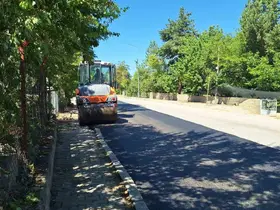 Erzincan’ın turizm beldesi Çağlayan’da asfaltlama çalışmaları sürüyor
