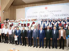 Erzurum’da 54 hafız icazet belgesini aldı
