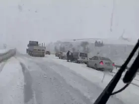 Erzurum’da Mayıs’ta kar sürprizi
