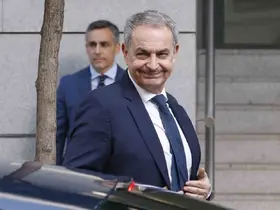 Eski İspanya Başbakanı Zapatero, yolsuzluk davasında hakim karşısında
