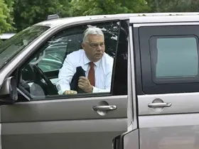 Eski Macaristan Başbakanı Orban, genel seçimlerdeki yenilgisine rağmen yeniden Fidesz lideri seçildi
