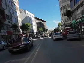 Eskişehir’de çift sıra park problemi devam ediyor
