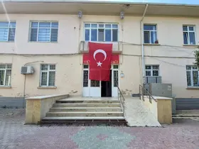 Eskişehir’de "kız meselesi" nedeniyle 1 kişinin bıçaklandığı olayla ilgili 3 şüpheli tutuklandı
