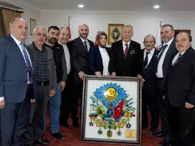 ESOB Başkanı Fırat’a ‘Osmanlı devlet arması’
