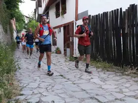 Farklı ülkelerden sporcular Safranbolu’nun tarihi sokaklarında yarışıyor
