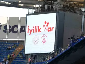 Fenerbahçe - Beşiktaş derbisinde ’İyilik var’ mesajı
