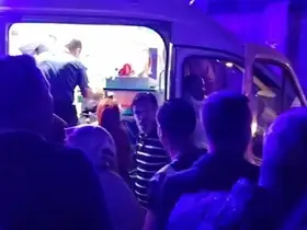 Festival alanındaki led ekran devrildi: 5 yaralı
