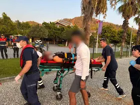 Fethiye’de ticari yatta yaralanan vatandaşa tıbbi tahliye
