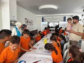 ’Filistinli çocuklar için çiz’ etkinliği