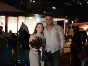 Film izlemeye geldi evlilik teklifi aldı
