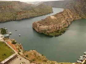 Fırat’ın incisi Rumkale’ye ilgi artıyor
