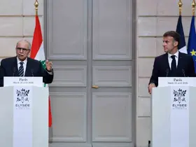 Fransa Cumhurbaşkanı Macron, Lübnan Başbakanı Salam ile bir araya geldi
