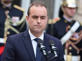 Fransa’da başbakan olarak atanan Lecornu, Bayrou’dan görevi devraldı
