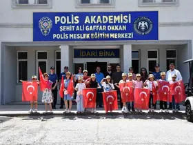 "Gaffar Amcayla El Ele" Projesiyle çocuklar polislik mesleğini yakından tanıyor
